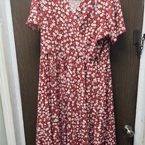 Chic Red Floral Midi Dress